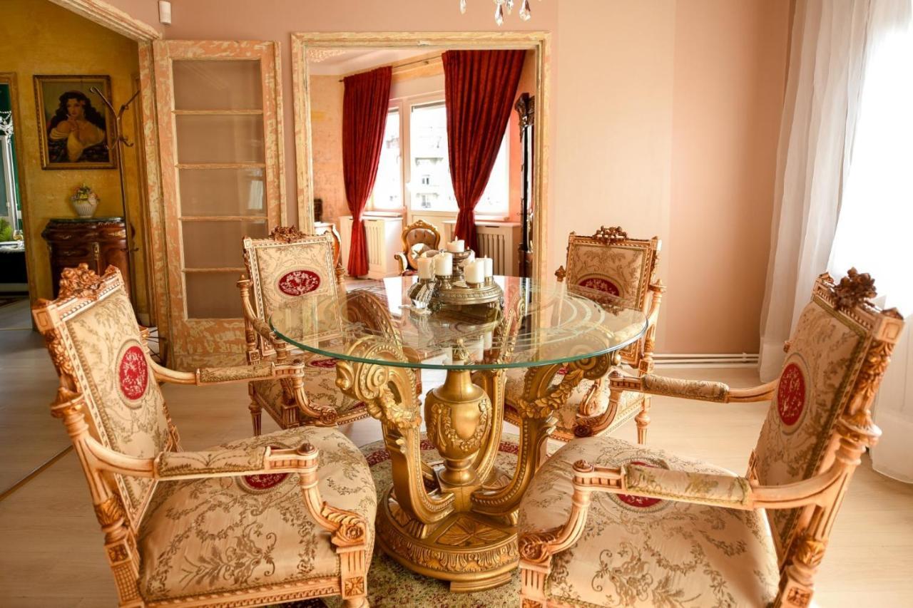 Baroque Splendor: Breathtaking Views & Design Apartment Bucharest Exterior photo